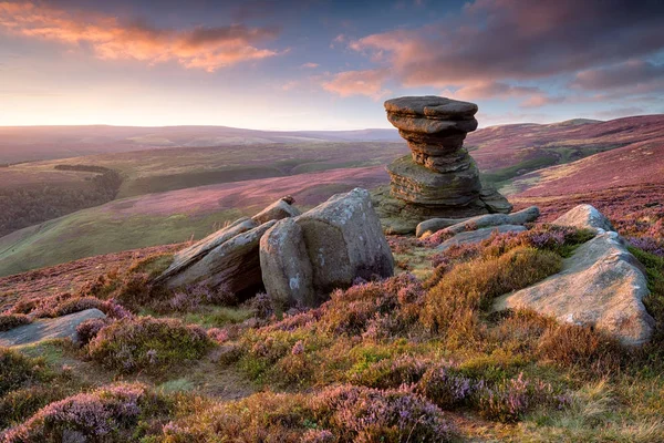 Der Salzkeller an der Derwent-Kante im Peak District — Stockfoto