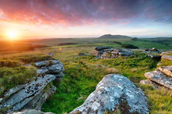 Stunning Sunset Top Garrow Tor Bodmin Moor Cornwall Roughtor Distance — Stock Photo, Image