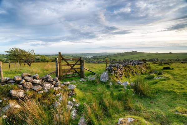 Portão Madeira Bodmin Moor Cornualha Levando Para Lago Siblyback Tregarrick — Fotografia de Stock