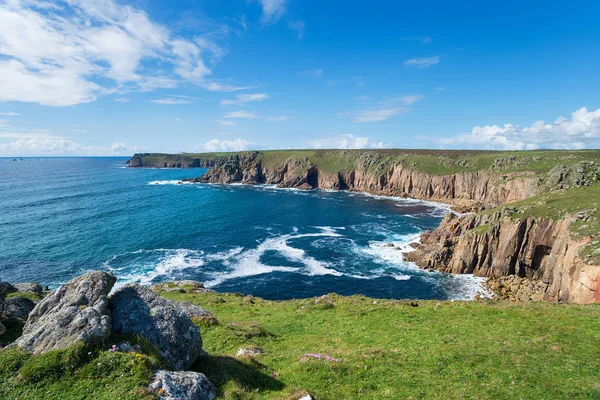 Pellitras Point en la costa de Cornwall — Foto de Stock