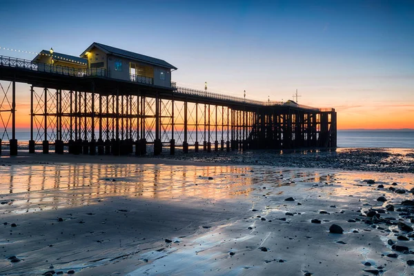 Sunrise at Penarth Pier in Wales — Stock Photo, Image