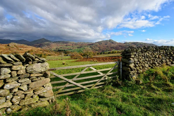 Gate to the Mountains — Stock Photo, Image