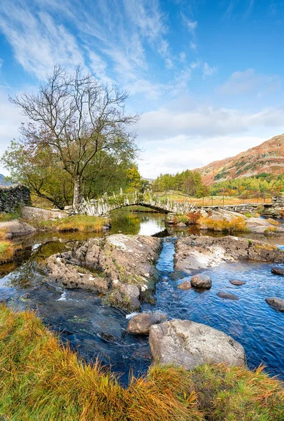 Slater's Bridge in het Lake District — Stockfoto