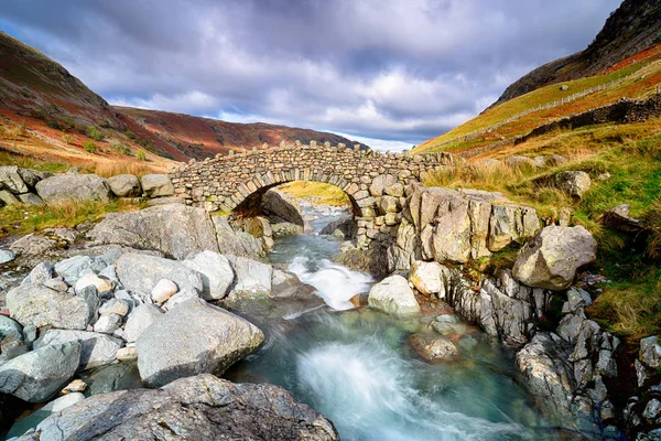 Stockley Bridge på hösten — Stockfoto