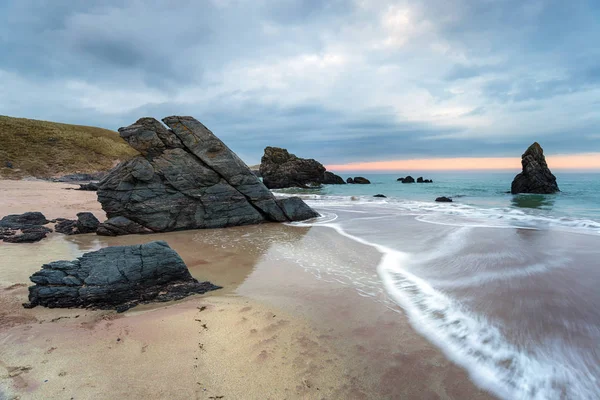 Zmierzch w Sango Bay — Zdjęcie stockowe