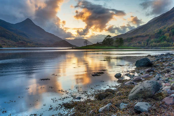 Solnedgång vid Loch Leven — Stockfoto