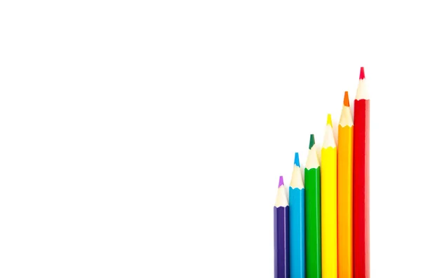 Flaga Tęczy Lgbt Wykonana Sześciu Kolorowych Ołówków Odizolowanych Białym Tle — Zdjęcie stockowe