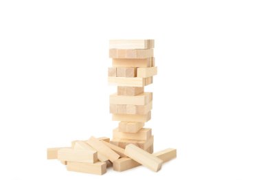 Beyaz arka planda izole edilmiş tahta bloklar. Üst görünüm