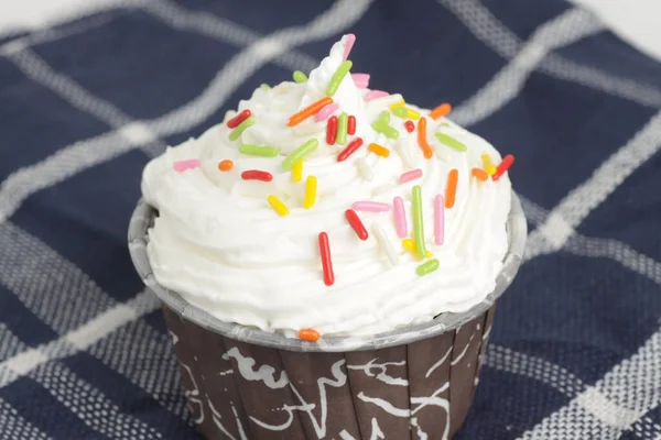 Cupcake Met Rijstcocholaattoping — Stockfoto