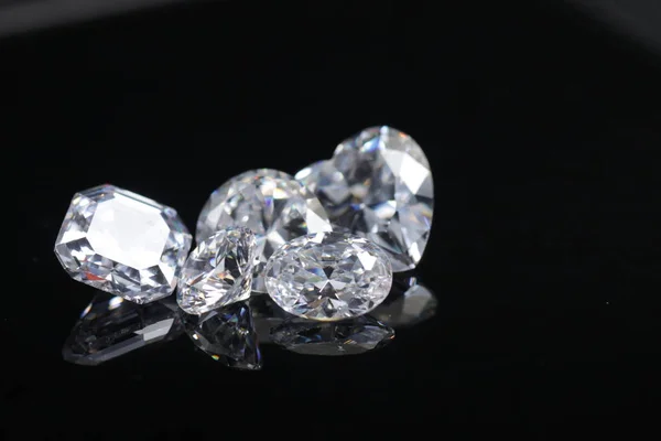 Macro Pousses Groupe Diamants Qui Différentes Formes Coeur Rond Poire — Photo