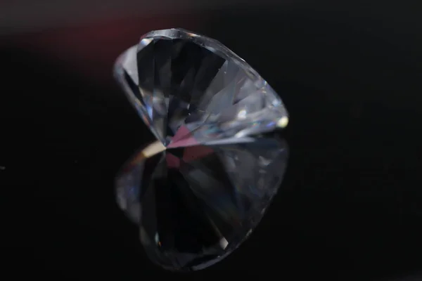 Macro Shoot Heart Shaped Sparkling Diamond Isolated Background — ストック写真