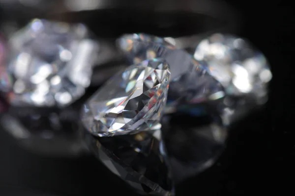 Макро Пагони Групи Діамантів Які Мають Різну Форму Серце Круглі — стокове фото