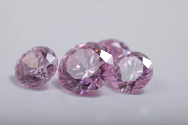 Крупним Планом Знімок Красивих Багатокольорових Кристалічних Цирконієвих Діамантів Ювелірних Виробів — стокове фото