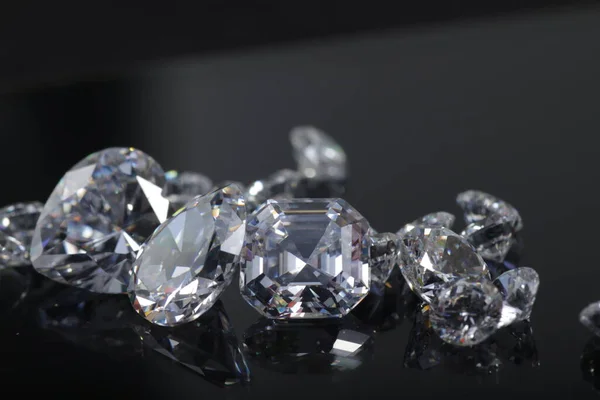 Close Shot Beautiful Brilliant Crystal Zirconia Diamond Beads Jewelry — Stock Photo, Image