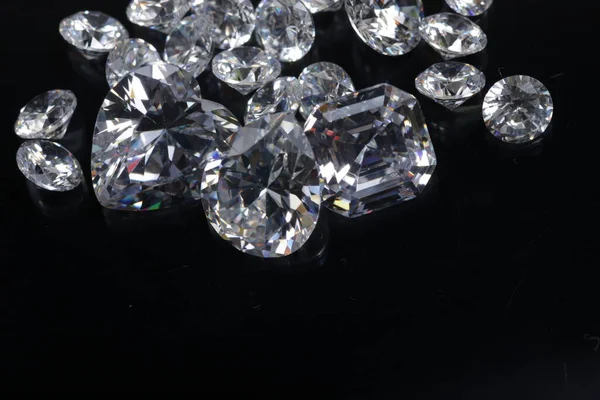 Nahaufnahme Schöner Brillanter Kristall Zirkonia Diamantperlen Für Schmuck — Stockfoto