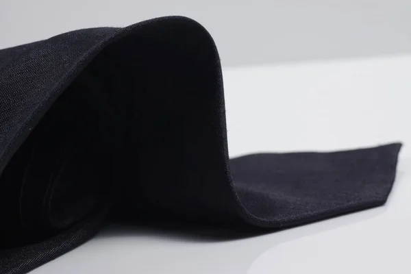 Beyaz Izole Arkaplanda Siyah Kravat — Stok fotoğraf