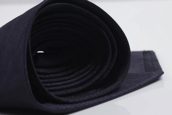 Corbata Negra Sobre Fondo Blanco Aislado —  Fotos de Stock
