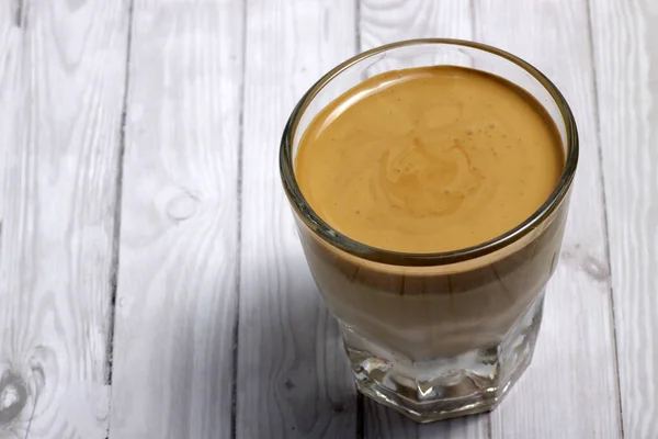 Dalgona Koffie Een Drank Uit Zuid Korea Gemaakt Door Gelijke — Stockfoto