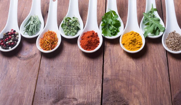 Assortment of indian spices and herbs — Stock Photo, Image