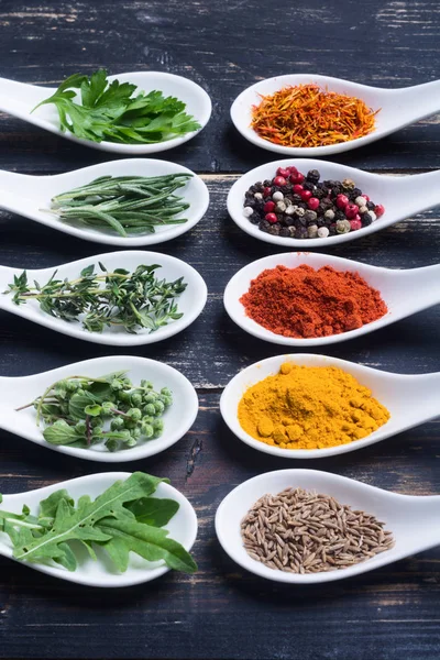 Hint baharat ve otlar