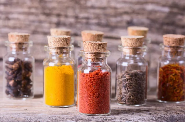 Baharatlar, şişeli