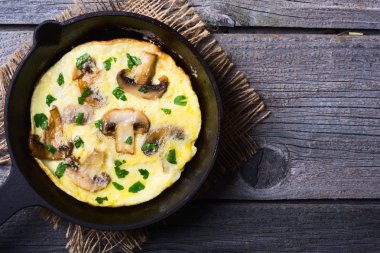 Mantarlı omlet.