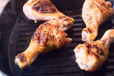 ızgara tavuk drumsticks