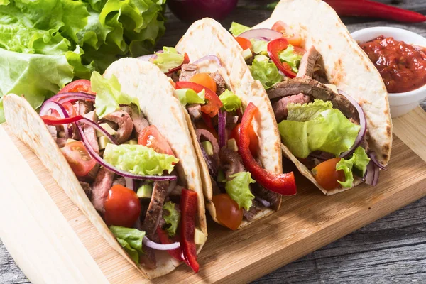 Mexikanische Tacos vom Schwein — Stockfoto