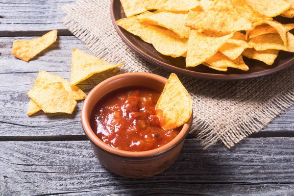 Mellanmål för part chips nachos — Stockfoto