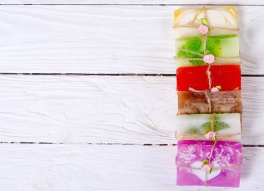 renkli meyve el yapımı Sabun