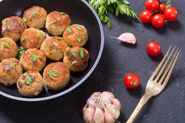 Domuz eti köfte maydanoz ile 