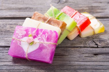 renkli meyve el yapımı Sabun