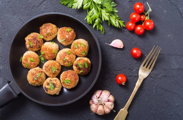 Domuz eti köfte maydanoz ile 