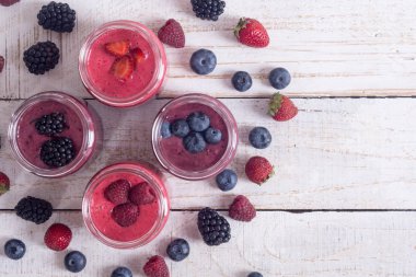 Taze ev yapımı tatlılar