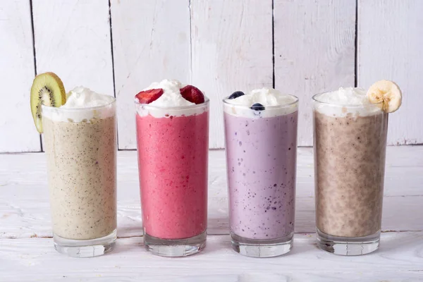 Milk shake with berries — Stock Photo, Image