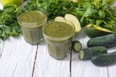 Yeşil Detoks güler yüzlü