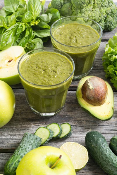 Yeşil Detoks güler yüzlü