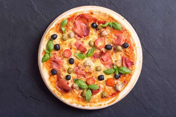 Italienische Pizza mit Marmelade — Stockfoto