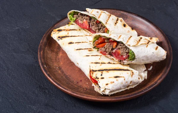 Burrito casero sabroso —  Fotos de Stock