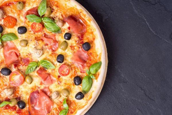 Pizza italiana con marmellata — Foto Stock
