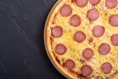 İtalyan pizza sucuk 