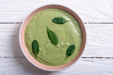 Kremalı brokoli çorbası ve ıspanak bebeğim