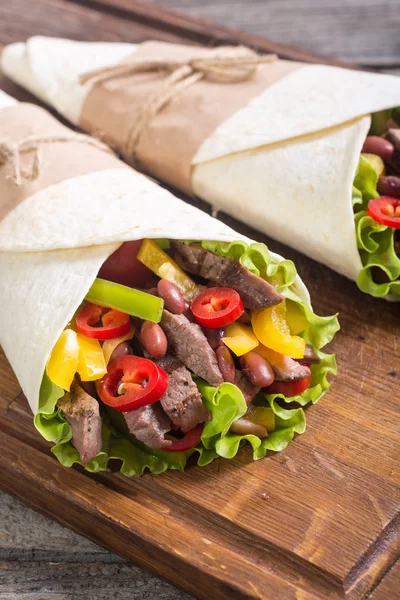 Burrito mit Rindfleisch — Stockfoto