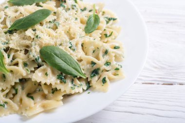 Bebeğim ıspanaklı makarna