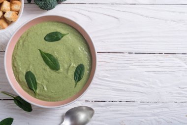 Kremalı brokoli çorbası ve ıspanak bebeğim