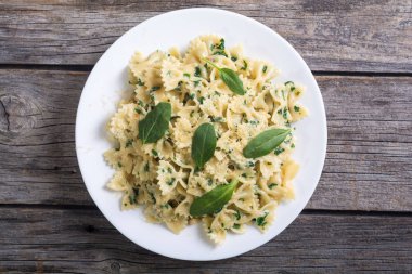 Bebeğim ıspanaklı makarna