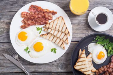 Yumurta pastırma ve tost Kahvaltı 