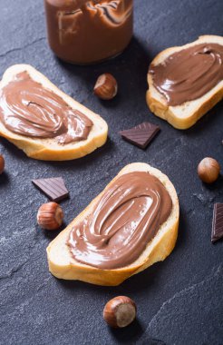 somun nuga krem sandviç