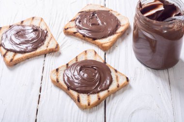 somun nuga krem sandviç