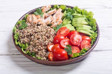 Salata quinoa dan